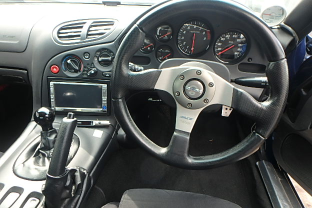 Mazda-RX-7-Type-RS_Interieur
